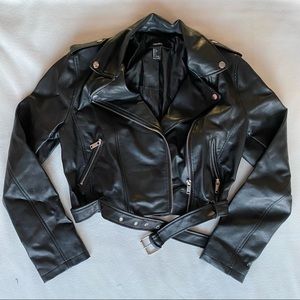 Forever 21 cropped faux leather jacket